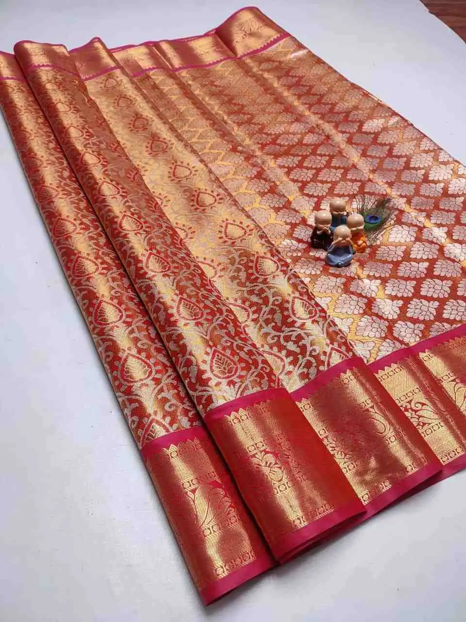 Manga Paisley Floral Brocade Semi Kanchipuram Silk Saree